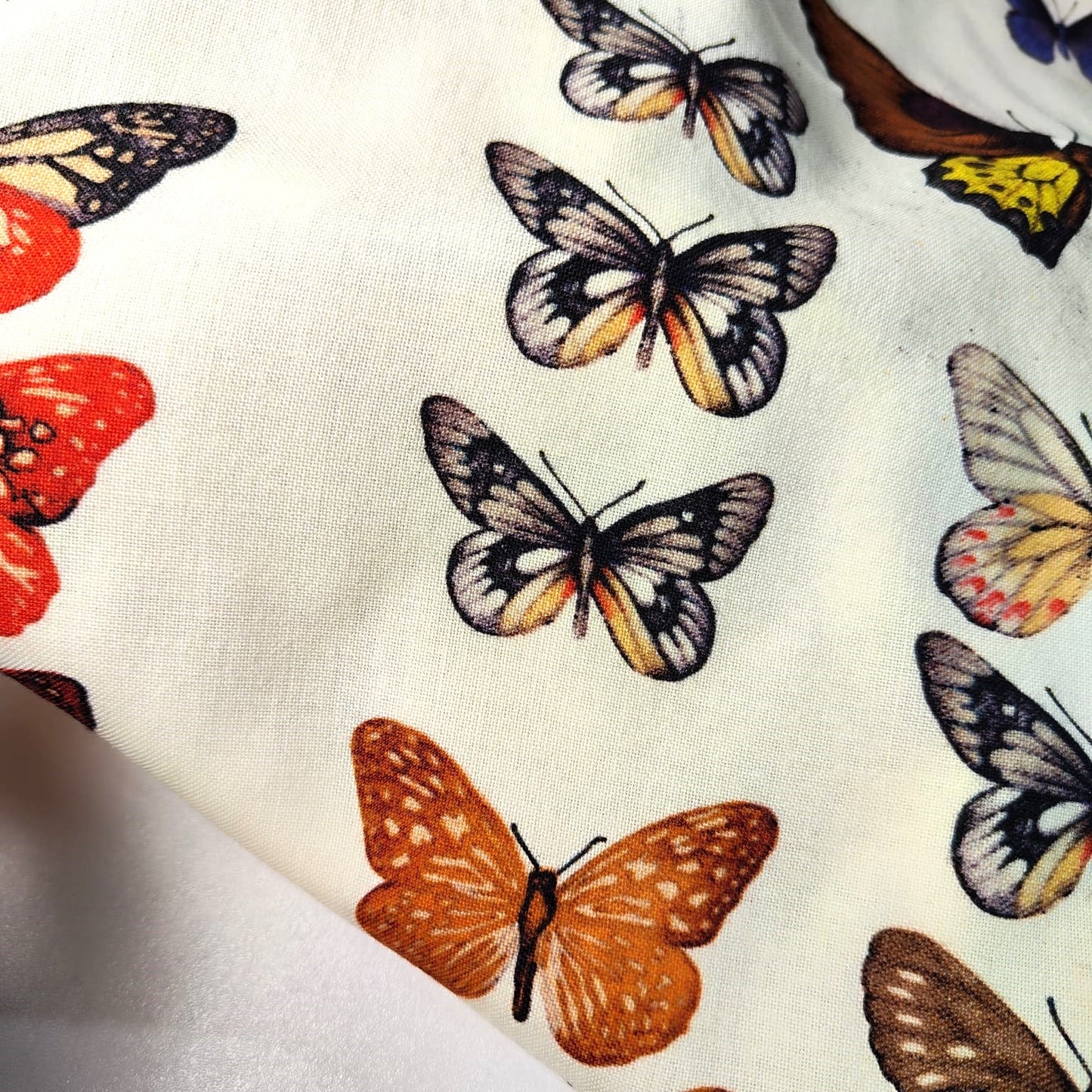 FABRIC 100% WOOL PRINTED BUTTERFLIES - 731