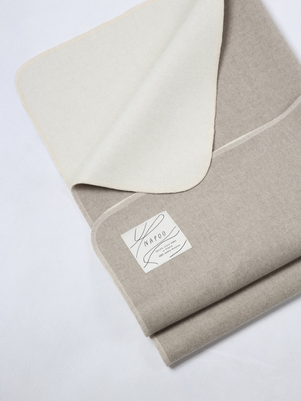 KOCYK 100% MERINO DWUSTRONNY BEŻ/ KREM 95cm x 74cm na prezent!