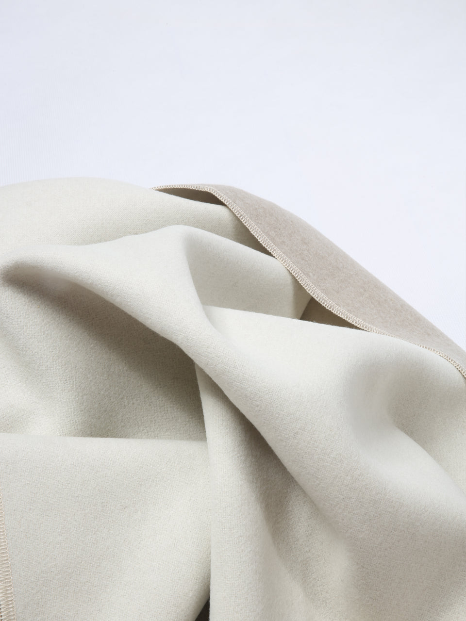 KOCYK 100% MERINO DWUSTRONNY BEŻ/ KREM 95cm x 74cm na prezent!