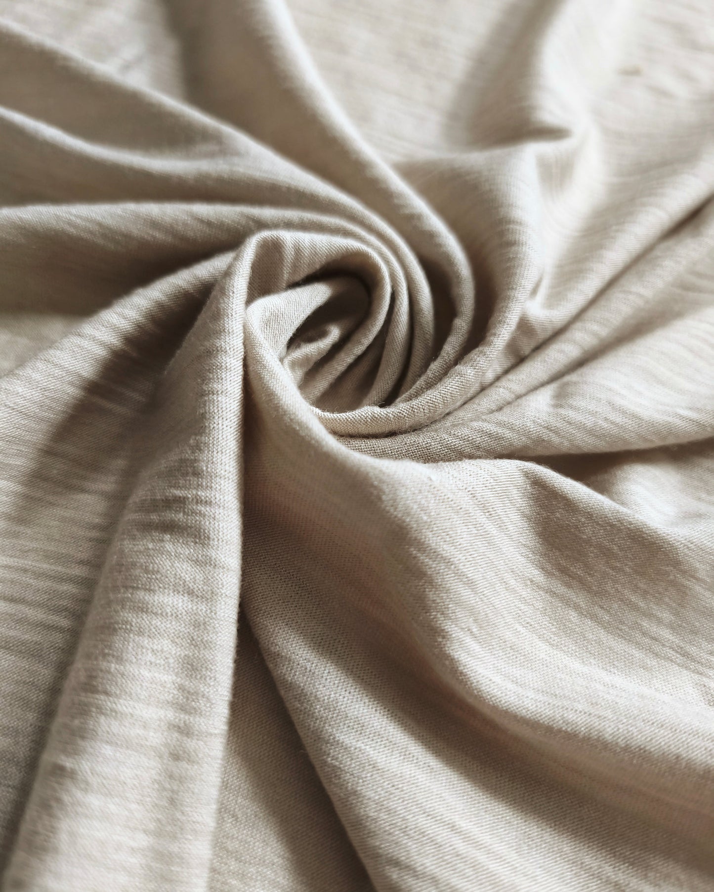 70% MERINO 30% JEDWAB - SINGLE JERSEY - TAUPE