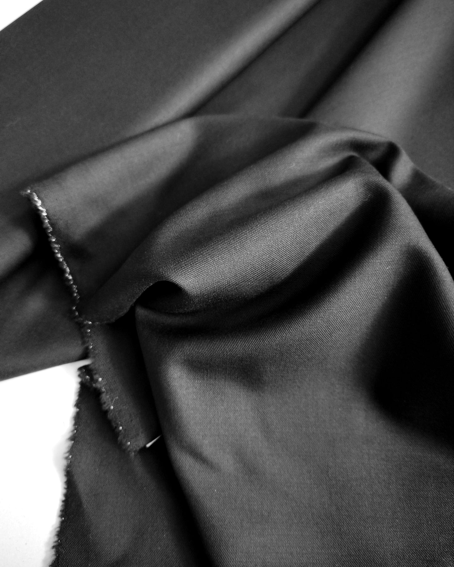 BLACK WOOL FABRIC - 639