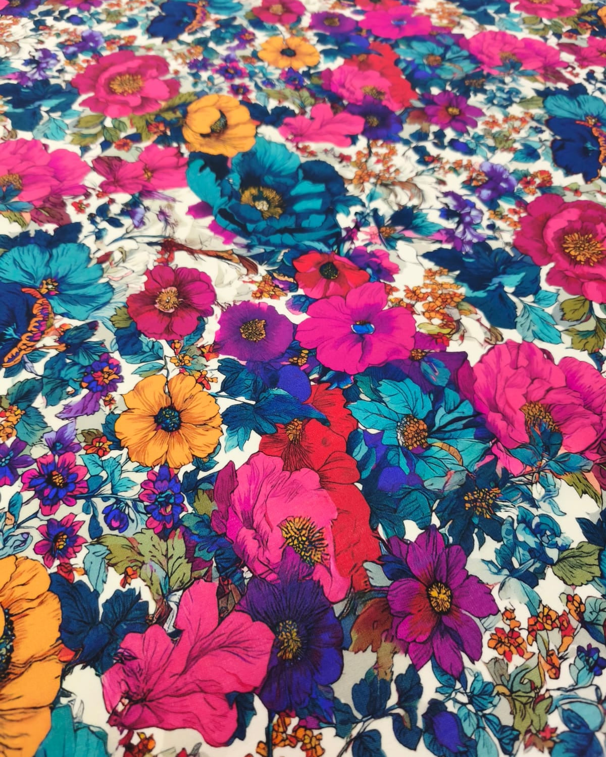 TKANINA WEŁNIANA DRUKOWANA - KWIATY