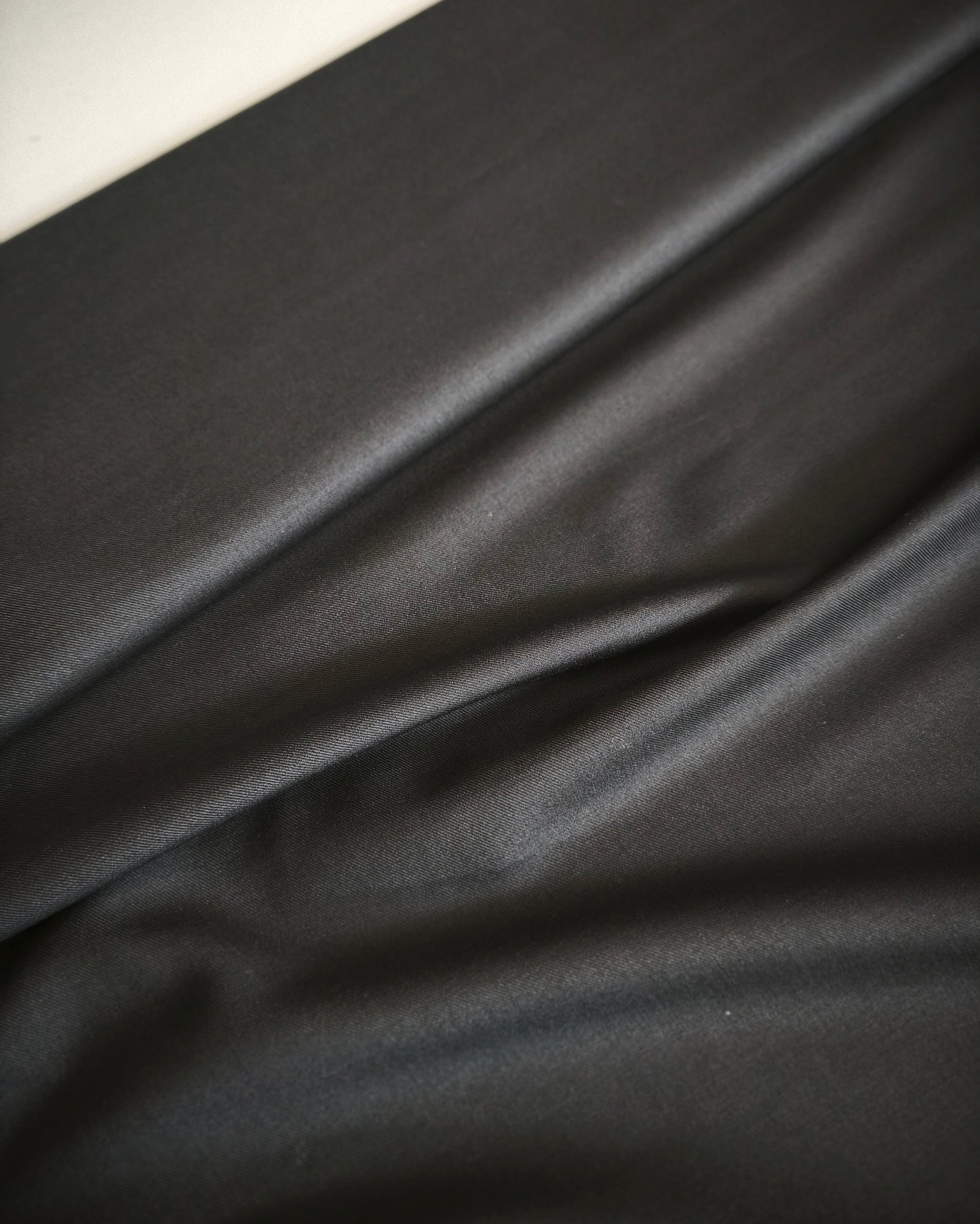 BLACK WOOL FABRIC - 639