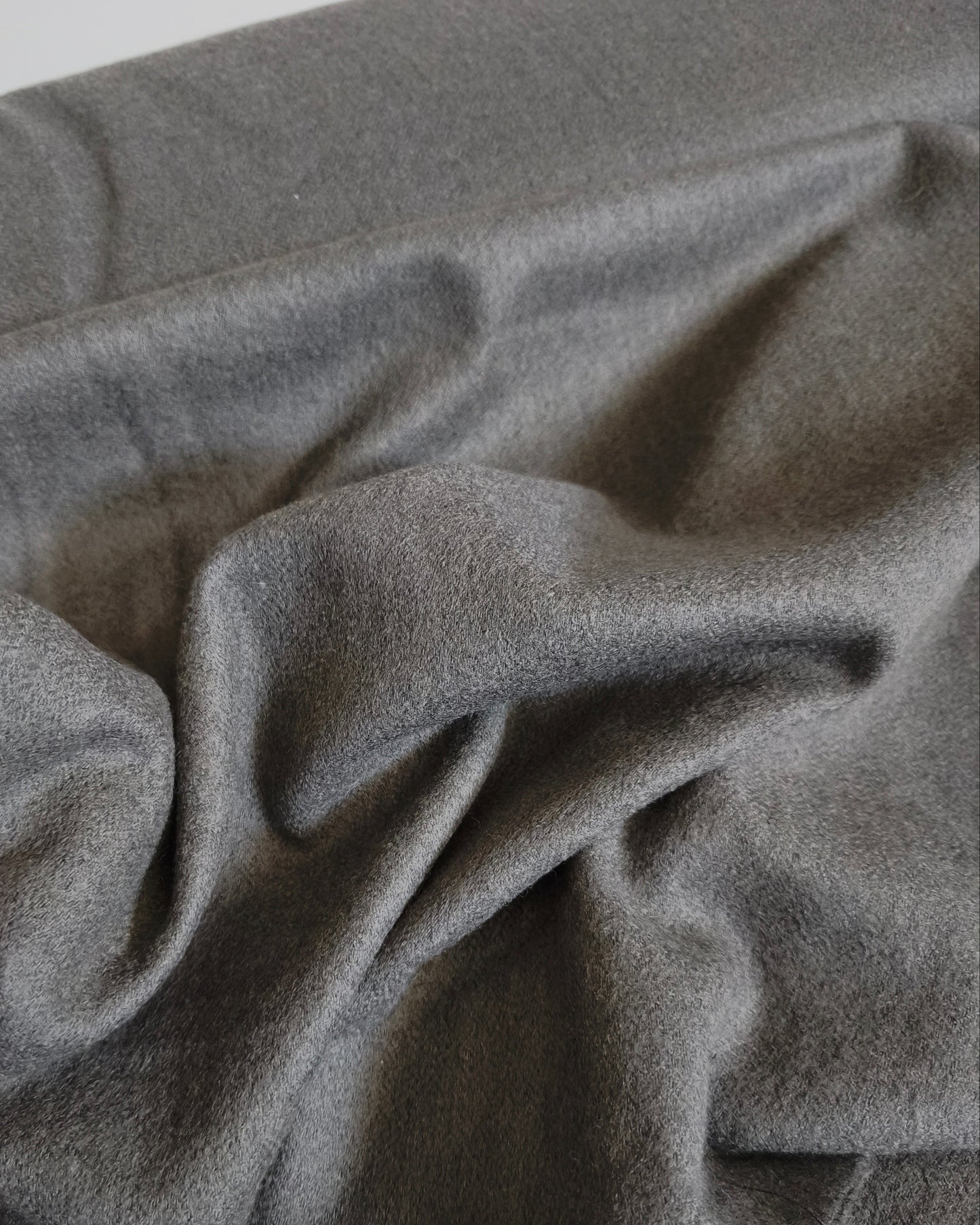 GREY-GREEN WOOL FABRIC - 610