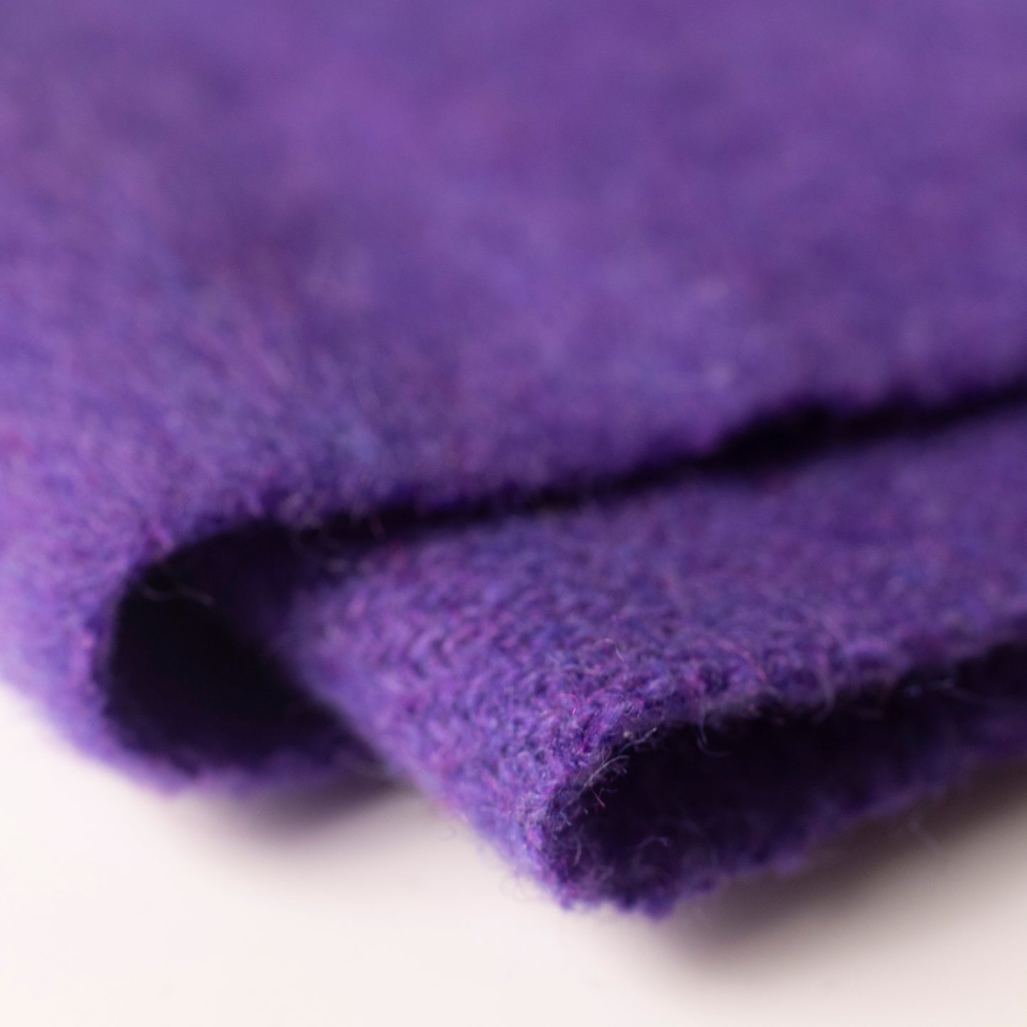 WOOL FABRIC - SPRING FUCHSIA - 202